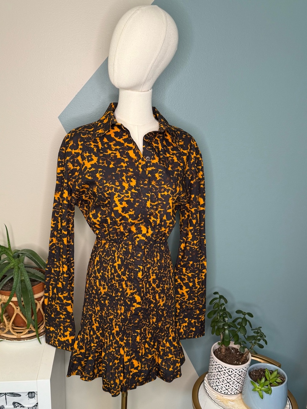 Free People x Third Form Blur Out Shirred Shirt Dress NWT Orange Abstract US 8 - Picture 2 of 12